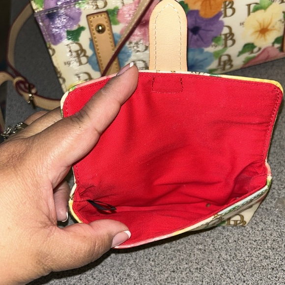 Dooney & Bourke Coated Floral Print Janine Satchel-5 Pieces included/bundle - Picture 13 of 17